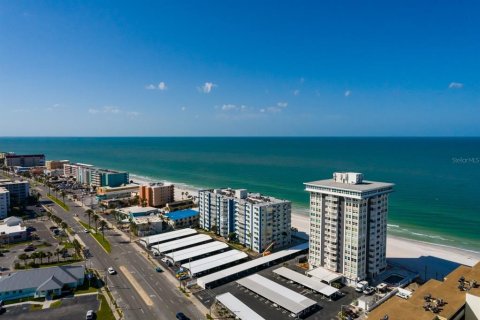 Condominio en venta en Redington Shores, Florida, 2 dormitorios, 134.71 m2 № 1685010 - foto 4
