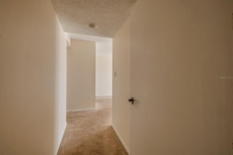 Condominio en venta en Redington Shores, Florida, 2 dormitorios, 134.71 m2 № 1685010 - foto 18