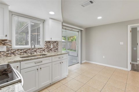 Villa ou maison à vendre à Holiday, Floride: 3 chambres, 100.33 m2 № 2355100 - photo 6