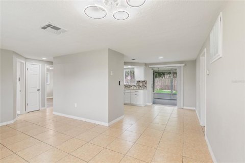 Villa ou maison à vendre à Holiday, Floride: 3 chambres, 100.33 m2 № 2355100 - photo 7