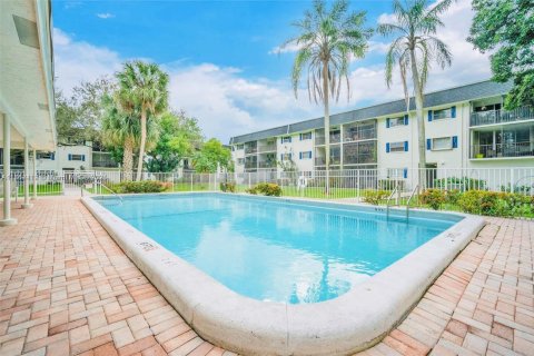 Condominio en venta en Davie, Florida, 2 dormitorios, 91.97 m2 № 1726246 - foto 5