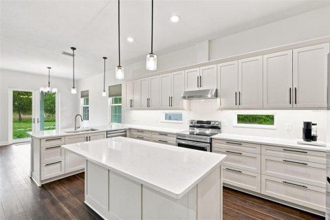 Купить виллу или дом в Норт-Порт, Флорида 6 комнат, 219.99м2, № 2285068 - фото 13