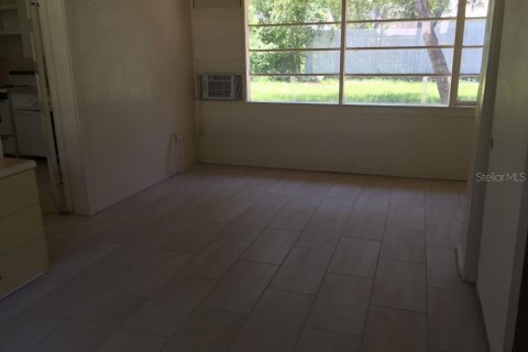 Commercial property in Edgewater, Florida 3 bedrooms, 207.36 sq.m. № 2104016 - photo 25