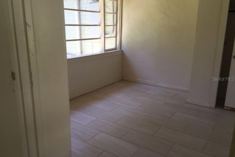 Commercial property in Edgewater, Florida 3 bedrooms, 207.36 sq.m. № 2104016 - photo 22