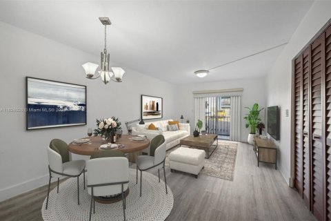 Condo in Miami, Florida, 2 bedrooms  № 1802456 - photo 1