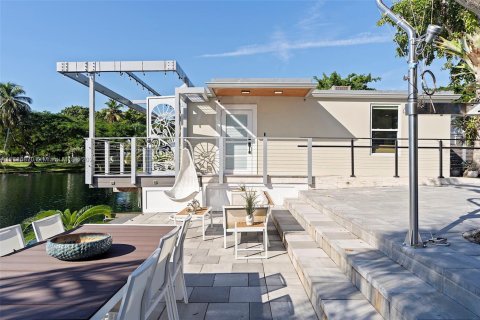 Casa en venta en Miami Lakes, Florida, 2 dormitorios, 73.39 m2 № 1623678 - foto 4