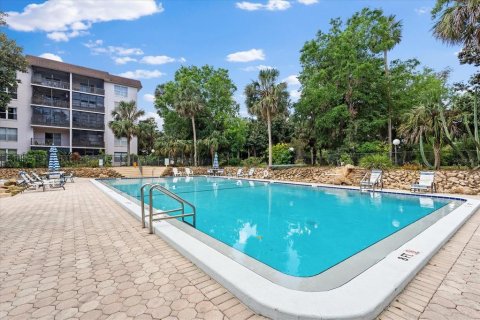 Condo in Ormond Beach, Florida, 2 bedrooms  № 1619037 - photo 29