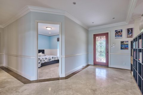 Casa en venta en Fort Lauderdale, Florida, 3 dormitorios, 330.36 m2 № 2414362 - foto 5
