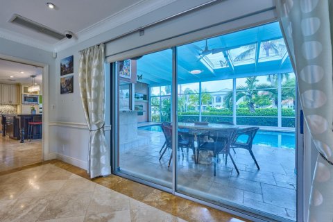 Casa en venta en Fort Lauderdale, Florida, 3 dormitorios, 330.36 m2 № 2414362 - foto 26