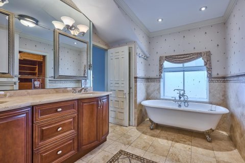 Casa en venta en Fort Lauderdale, Florida, 3 dormitorios, 330.36 m2 № 2414362 - foto 21