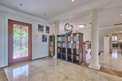 Casa en venta en Fort Lauderdale, Florida, 3 dormitorios, 330.36 m2 № 2414362 - foto 4
