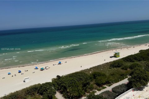Condo in Miami Beach, Florida, 1 bedroom  № 2076556 - photo 15