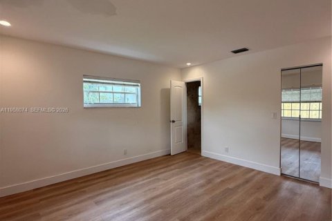 House in Boca Raton, Florida 3 bedrooms, 142.79 sq.m. № 2026693 - photo 10