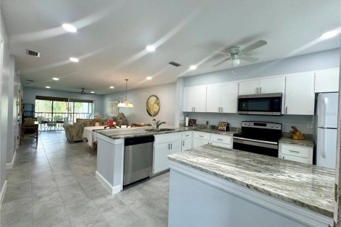Condominio en alquiler en Sarasota, Florida, 2 dormitorios, 99.31 m2 № 1666242 - foto 14