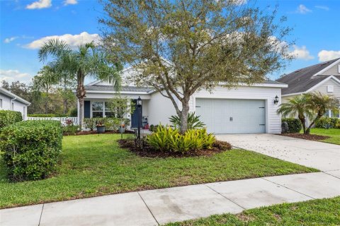 House in Parrish, Florida 4 bedrooms, 236.16 sq.m. № 2097689