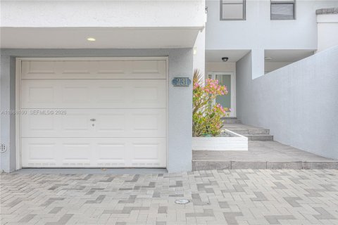 Снять в аренду кондоминиум в Санни-Айлс-Бич, Флорида 3 спальни, 210.42м2, № 2049028 - фото 6