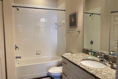 Townhouse in Kissimmee, Florida 4 bedrooms, 157.38 sq.m. № 1813656 - photo 12