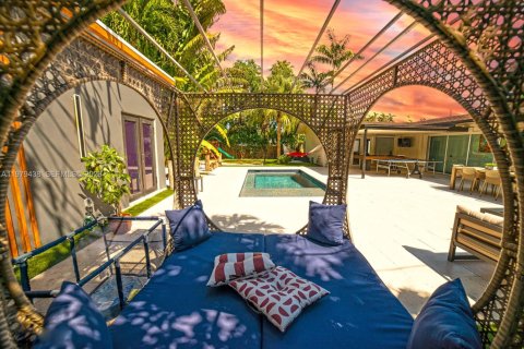 Купить виллу или дом в Катлер-Бей, Флорида 5 спален, 153.57м2, № 2046051 - фото 7