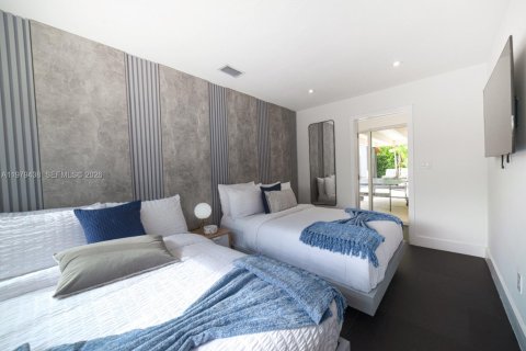 Купить виллу или дом в Катлер-Бей, Флорида 5 спален, 153.57м2, № 2046051 - фото 15