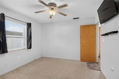 House in Bradenton, Florida 3 bedrooms, 106.65 sq.m. № 2199916 - photo 27
