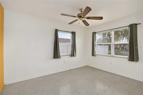 House in Bradenton, Florida 3 bedrooms, 106.65 sq.m. № 2199916 - photo 18