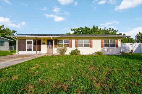 House in Bradenton, Florida 3 bedrooms, 106.65 sq.m. № 2199916