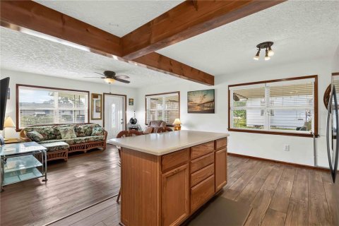 House in Bradenton, Florida 3 bedrooms, 106.65 sq.m. № 2199916 - photo 6