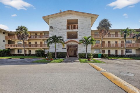 Condominio en venta en Miami, Florida, 1 dormitorio, 63.92 m2 № 1953112 - foto 22