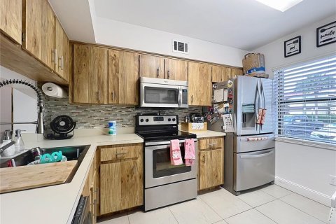 Copropriété à louer à Orlando, Floride: 2 chambres, 84.91 m2 № 1508875 - photo 5