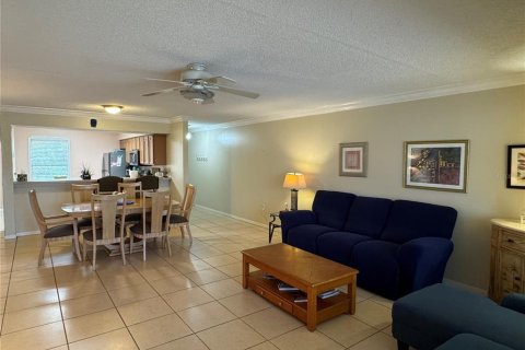 Condo in Bradenton, Florida, 2 bedrooms  № 1796866 - photo 5