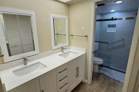 Condo in Bradenton, Florida, 2 bedrooms  № 1796866 - photo 28
