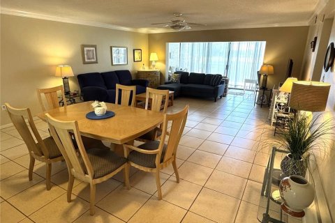 Condo in Bradenton, Florida, 2 bedrooms  № 1796866 - photo 11