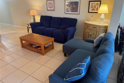 Condo in Bradenton, Florida, 2 bedrooms  № 1796866 - photo 6