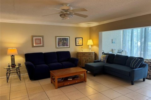 Condo in Bradenton, Florida, 2 bedrooms  № 1796866 - photo 3