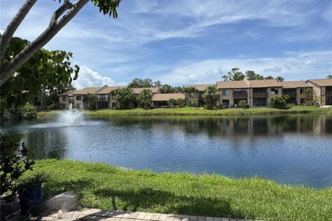 Condo in Bradenton, Florida, 2 bedrooms  № 1796866 - photo 1