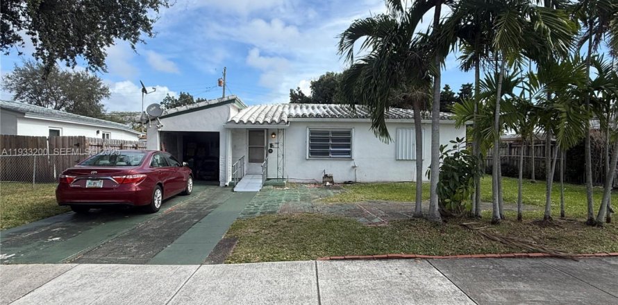 Villa ou maison à Miami, Floride 2 chambres, 103.12 m2 № 1991021