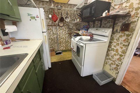 Villa ou maison à vendre à Miami, Floride: 2 chambres, 103.12 m2 № 1991021 - photo 8