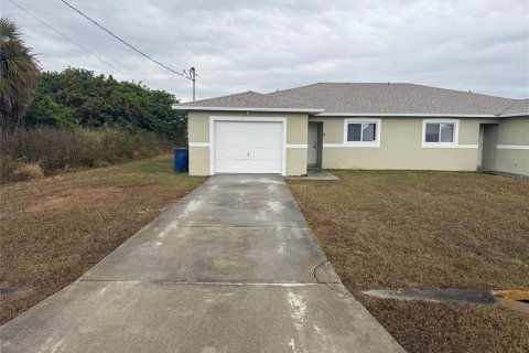 Apartment in Lehigh Acres, Florida 3 bedrooms, 95.22 sq.m. № 2118164