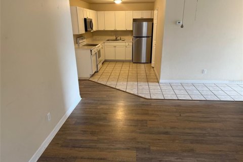 Apartment in Lehigh Acres, Florida 3 bedrooms, 95.22 sq.m. № 2118164 - photo 7