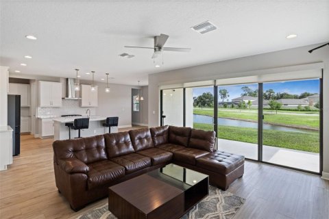 Casa en venta en Fish Hawk, Florida, 4 dormitorios, 302.86 m2 № 2203281 - foto 13