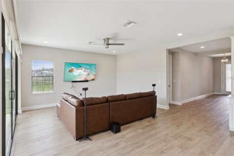 Casa en venta en Fish Hawk, Florida, 4 dormitorios, 302.86 m2 № 2203281 - foto 10