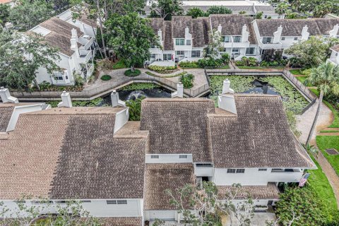Adosado en venta en Tampa, Florida, 2 dormitorios, 144.93 m2 № 1844681 - foto 25