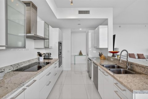 Купить кондоминиум в Авентура, Флорида 3 спальни, 207.64м2, № 1990484 - фото 11