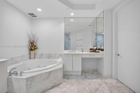 Купить кондоминиум в Авентура, Флорида 3 спальни, 207.64м2, № 1990484 - фото 25