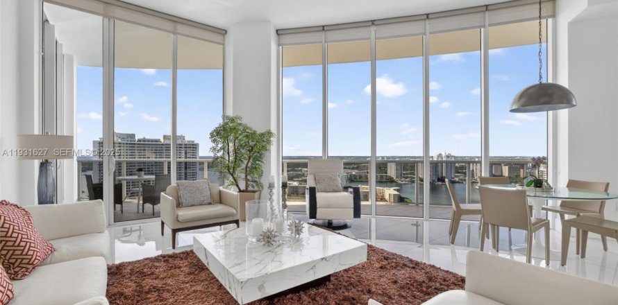 Кондоминиум с 3 спальнями в Авентура, Флорида № 1990484