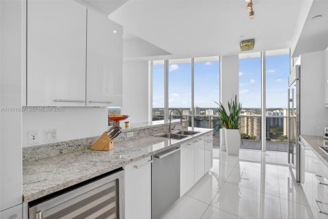 Купить кондоминиум в Авентура, Флорида 3 спальни, 207.64м2, № 1990484 - фото 14