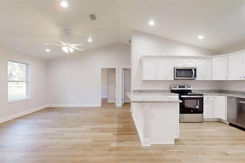 Купить виллу или дом в Даннеллон, Флорида 8 комнат, 93.18м2, № 1870508 - фото 23