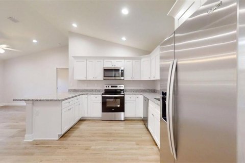 Купить виллу или дом в Даннеллон, Флорида 8 комнат, 93.18м2, № 1870508 - фото 26