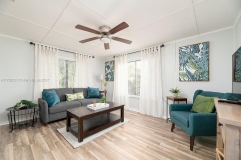 Villa ou maison à louer à Fort Lauderdale, Floride: 1 chambre, 390 m2 № 1861292 - photo 5
