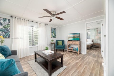 Villa ou maison à louer à Fort Lauderdale, Floride: 1 chambre, 390 m2 № 1861292 - photo 7